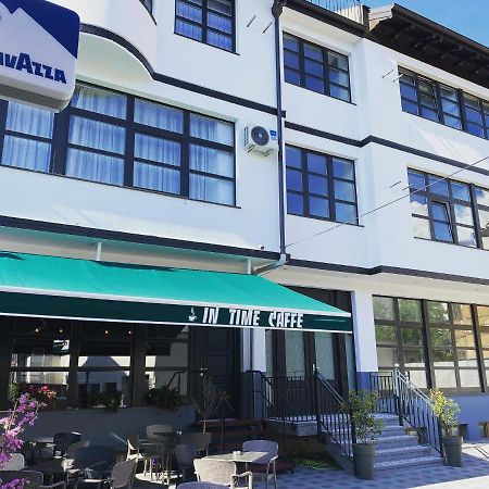 Hotel Inn Призрен Экстерьер фото