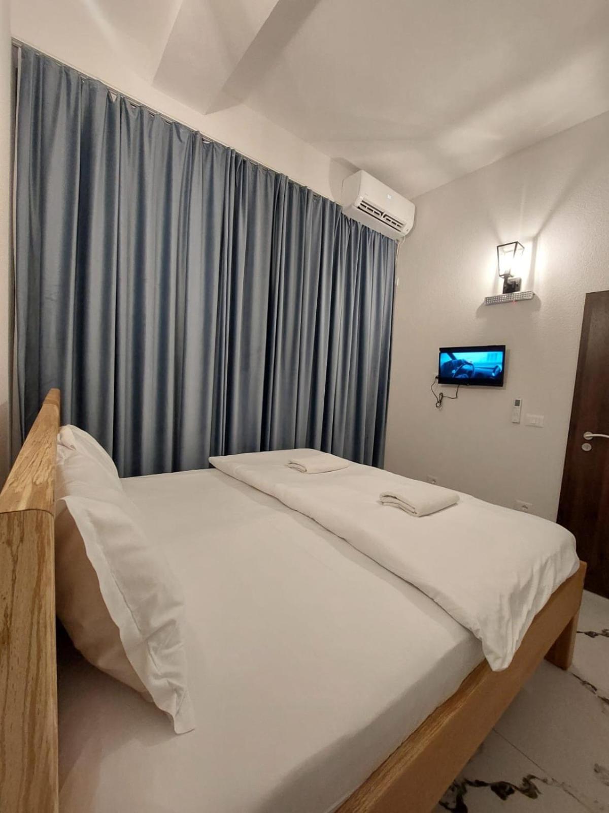 Hotel Inn Призрен Экстерьер фото