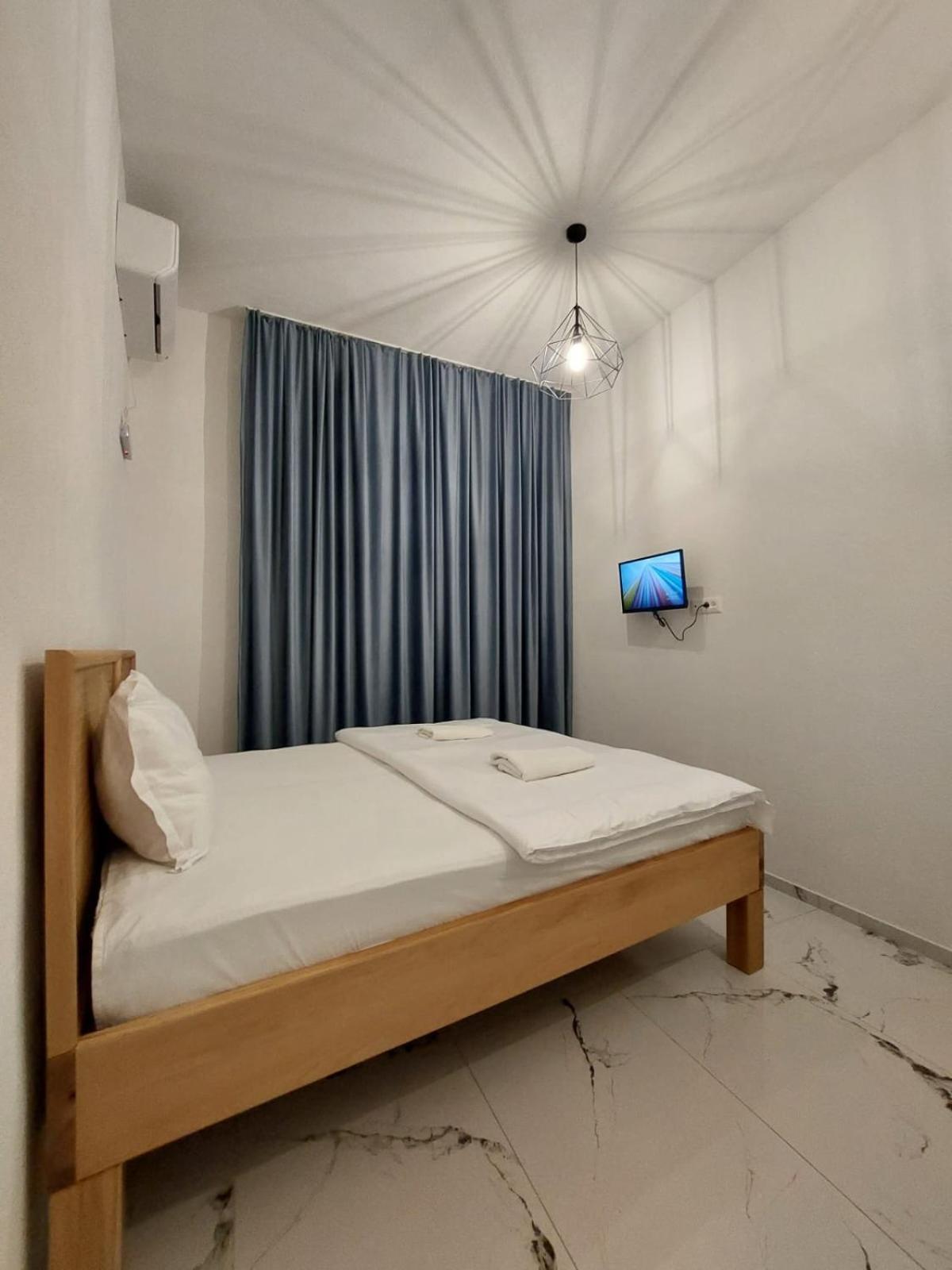 Hotel Inn Призрен Экстерьер фото